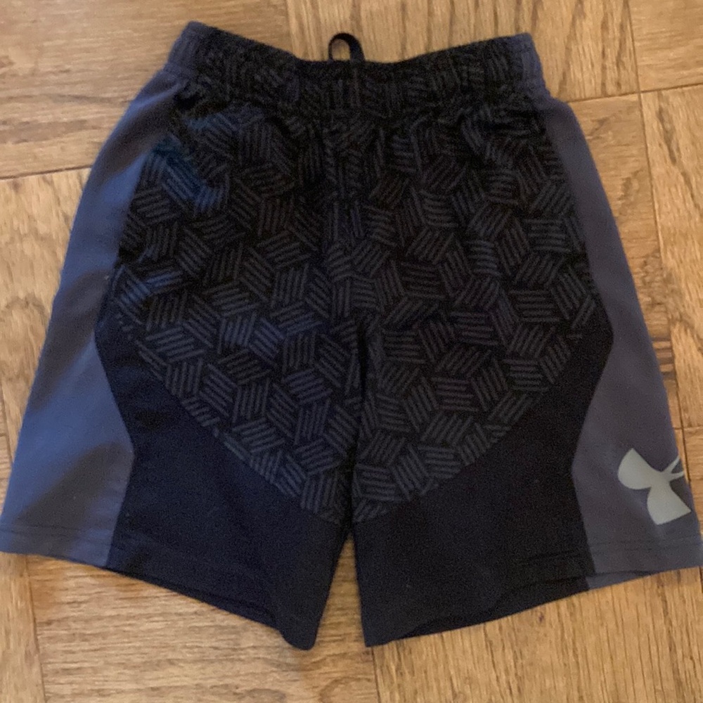 Under Armour youth small ysm athletic shorts basketball soccer boys